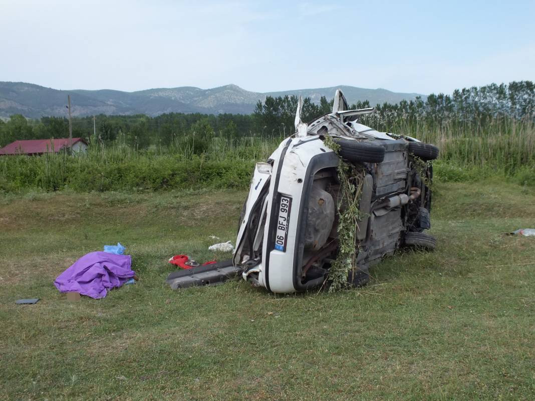 Tokat'ta feci kaza! Otomobil şarampole uçtu: Ölüler ve yaralılar var - Resim: 6